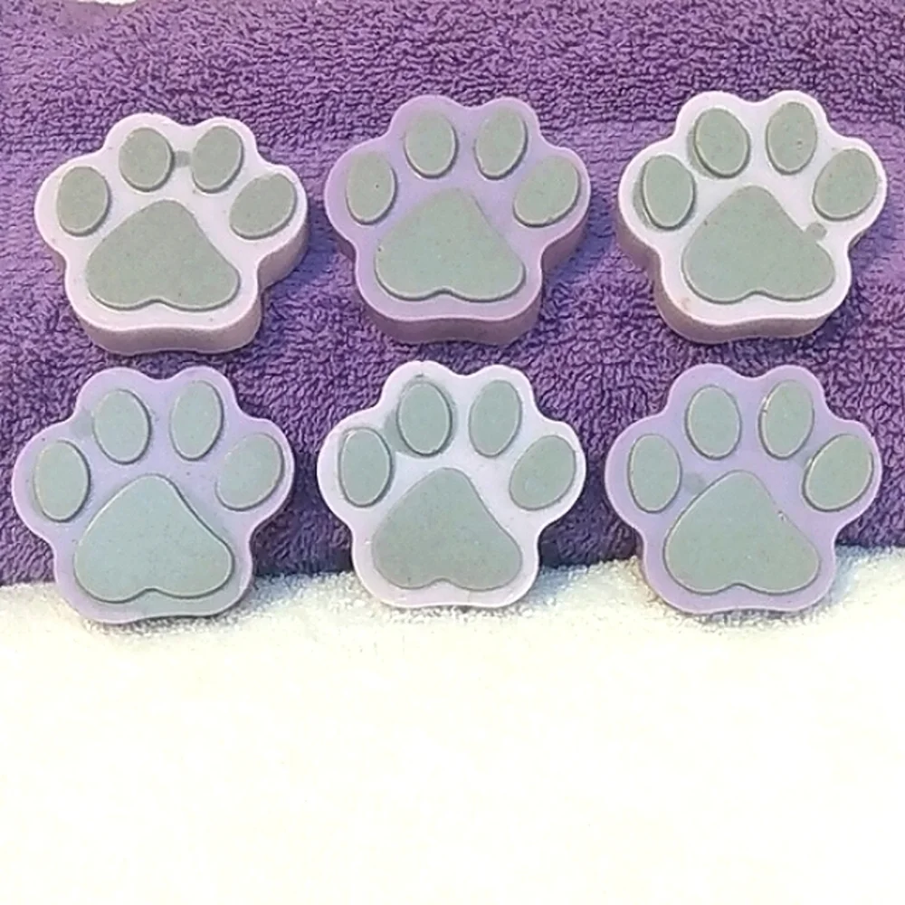 HANDCRAFTED OATMEAL LAVENDER CLAY DOG SOAP PET PAWS 6-PC ARTISAN BATH SOAP NWT